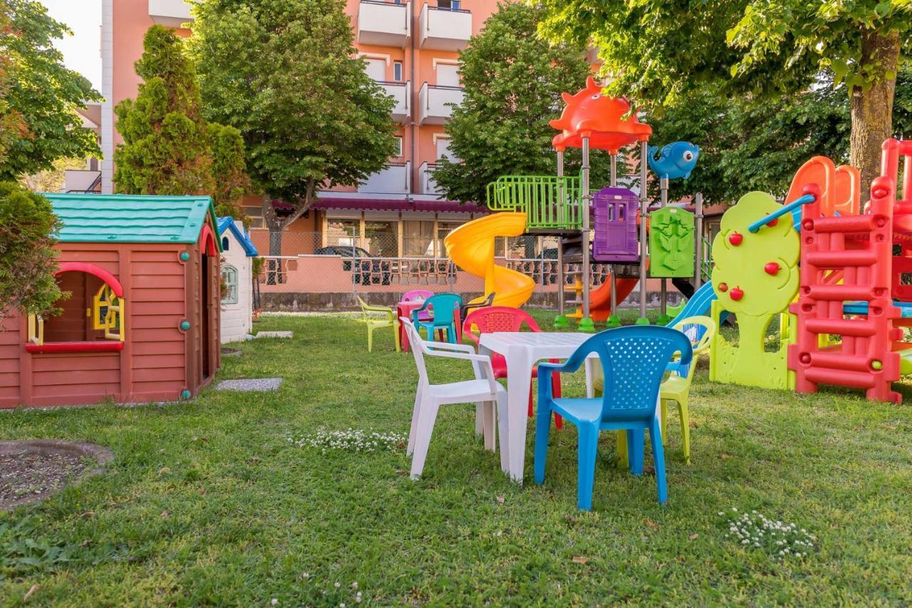 Hotel Apollo Rimini Eksteriør billede