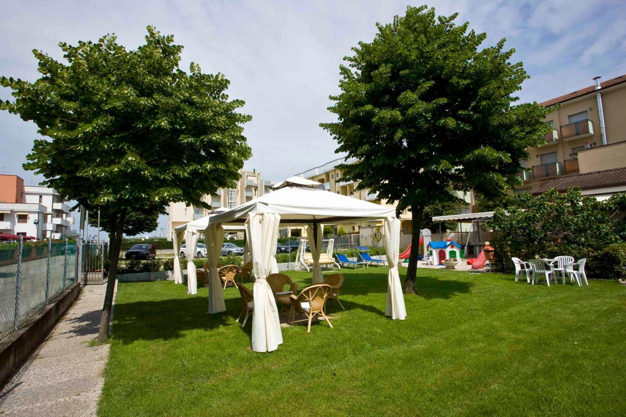 Hotel Apollo Rimini Eksteriør billede